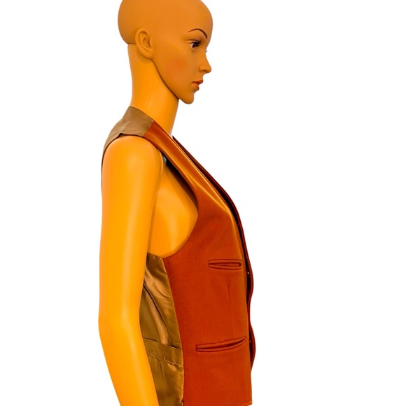 Vintage Dunn and Co, Great Britain. Yellow Ochre Tailored Vest. 💯 % wool. 🤩 - Picture 3 of 6